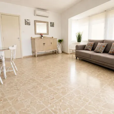 The Halo-s6 Apartmán